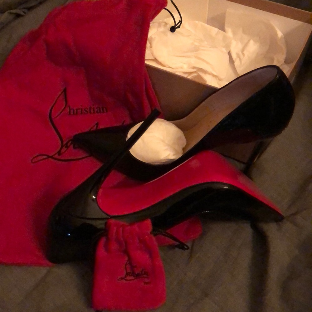 Christian Louboutin So Kate Paten